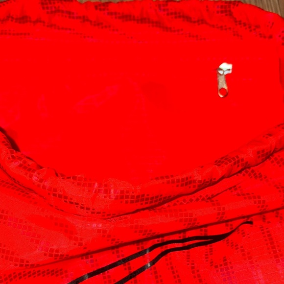 Nike Phantom Red and Black Drawstring Backpack - Picture 3 of 6